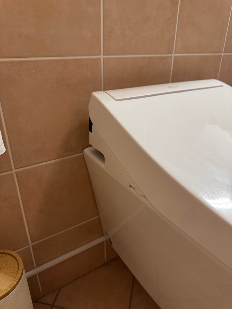 TOTO WASHLET and TOTO GP toilet installation with concealed connections